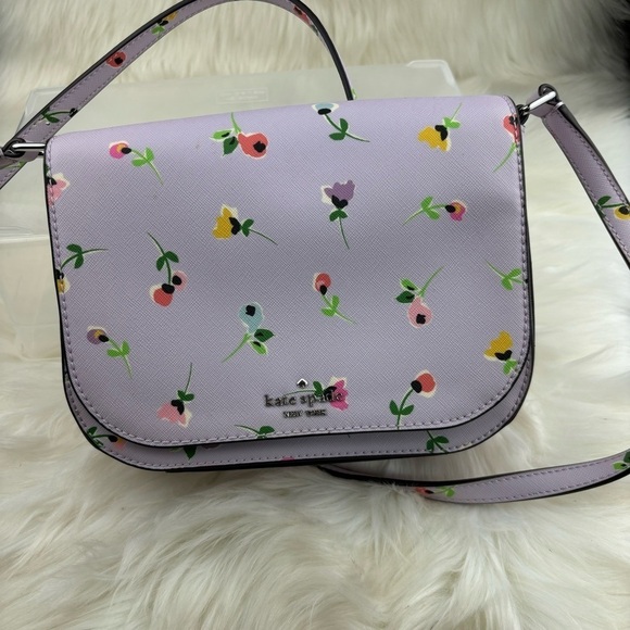 kate spade Handbags - KATE SPADE NEW YORK LAUREL WAY CROSSBODY BAG